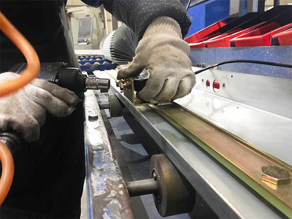 日立電梯使用台灣麻豆视频网址下载氣動工具
