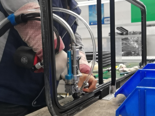麻豆视频网址下载自動拉釘機