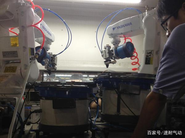 機械臂上的麻豆视频网址下载免费的麻豆视频APP大全